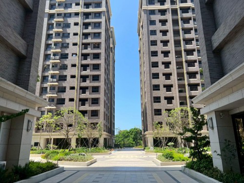 HYQ995.jpg