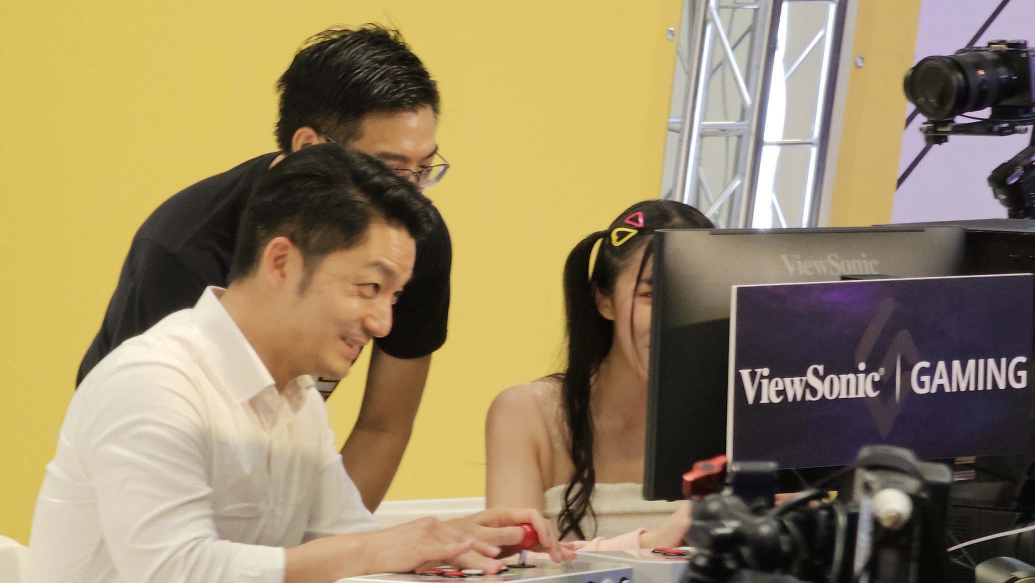 圖 台北市長蔣萬安在夏日電玩展玩