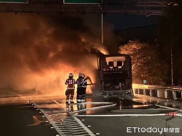 [新聞] 國道2號「大有巴士」火燒車　大批警消